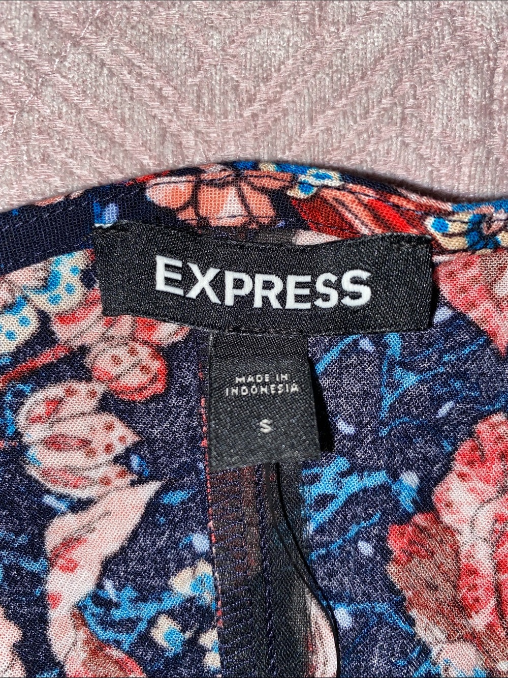 Express Dress - Picture 4 of 4